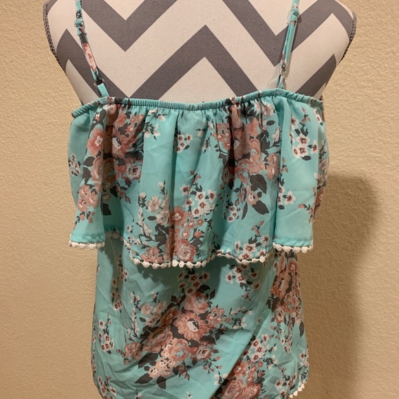 Off the shoulder blue floral top size large - Picture 2 of 5